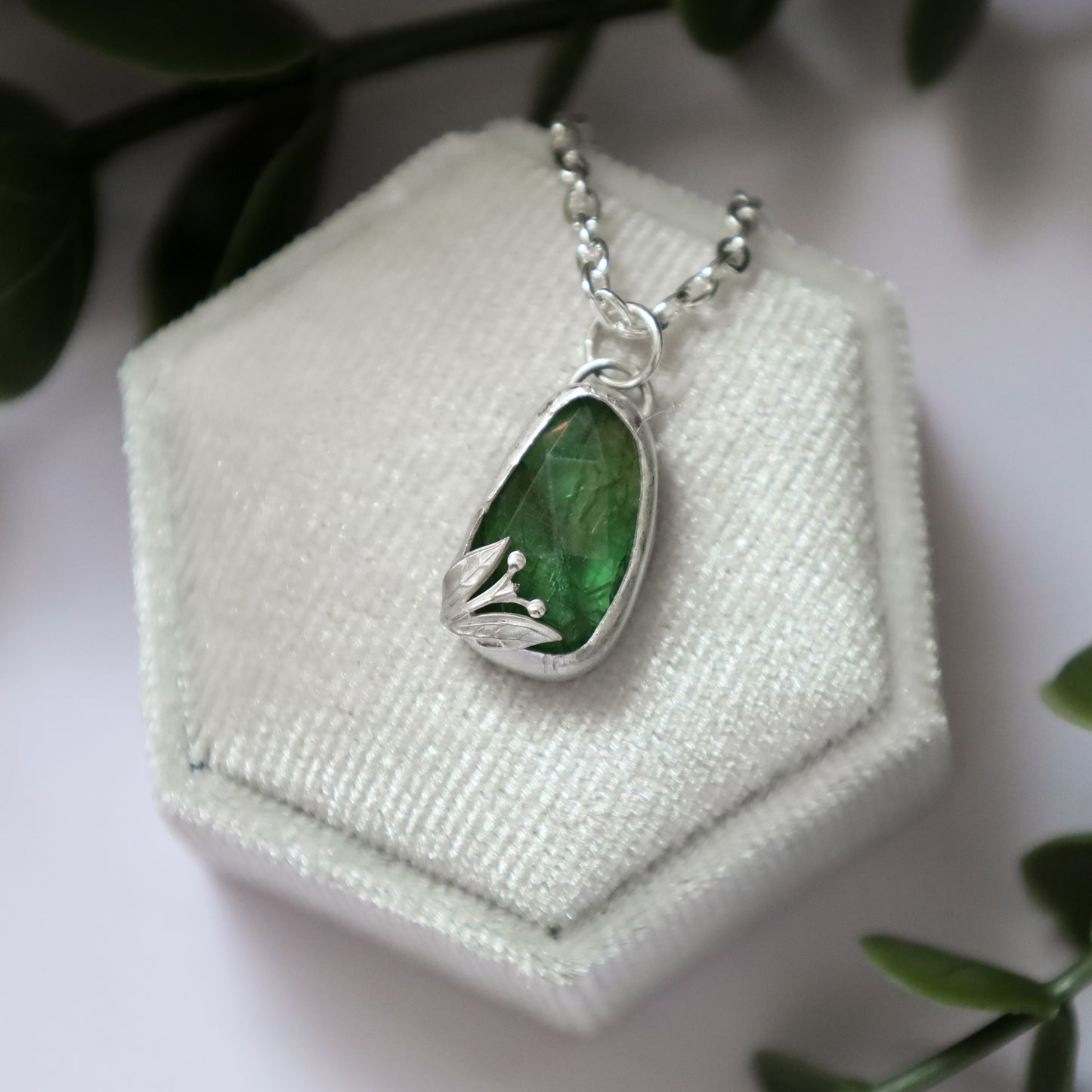 APOLLO NECKLACE (MINT KYANITE - MTO)