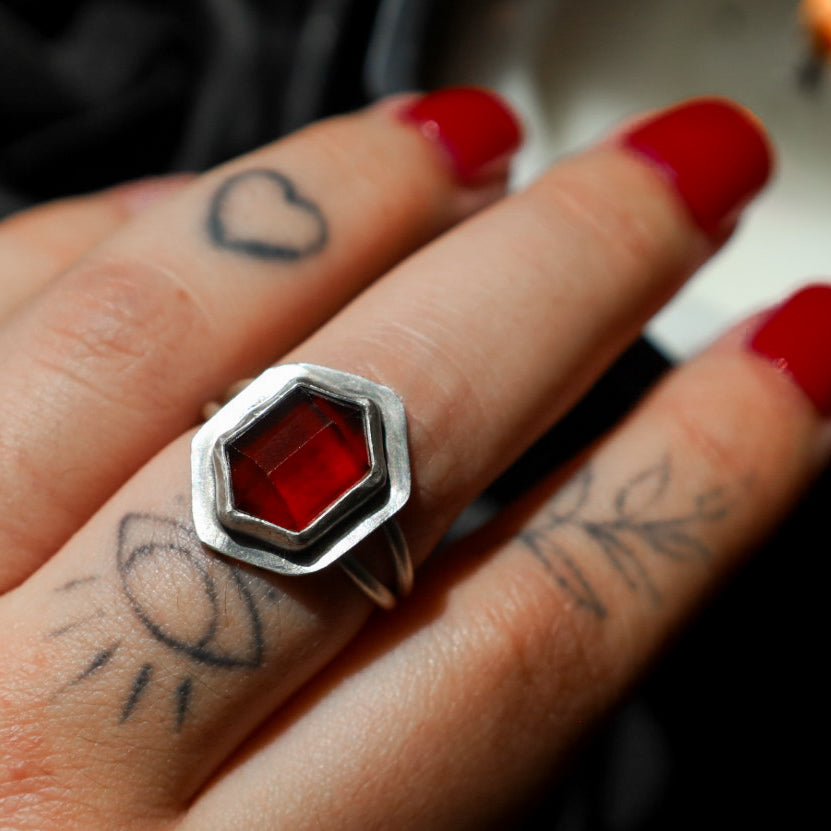 CRIMSON RING (GARNET MTO)