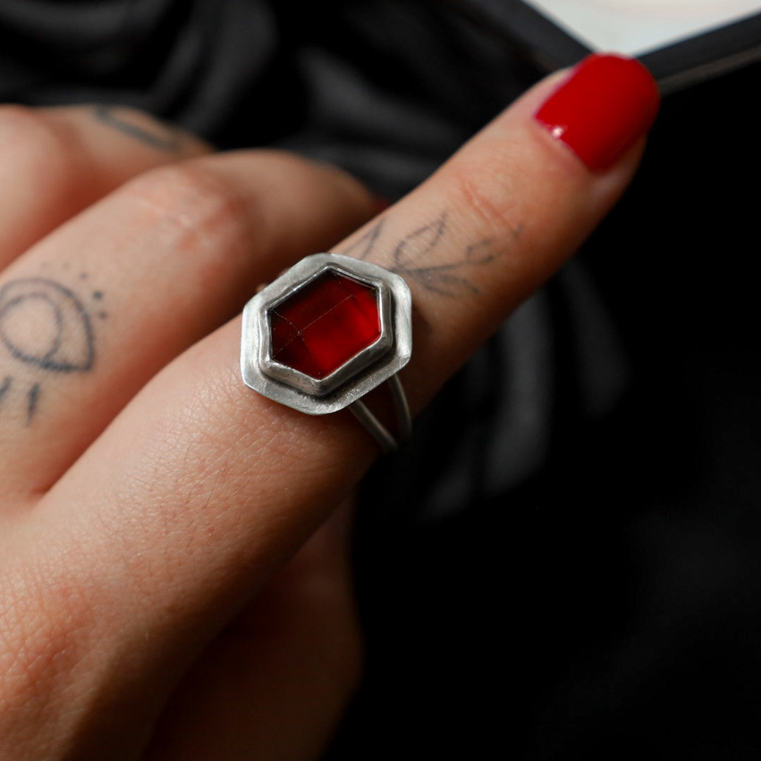 CRIMSON RING (GARNET MTO)