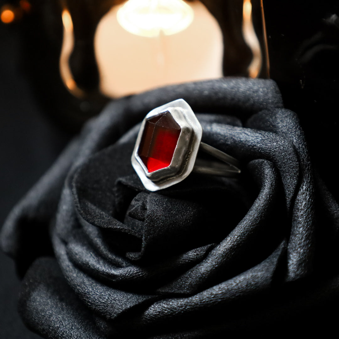 CRIMSON RING (GARNET MTO)