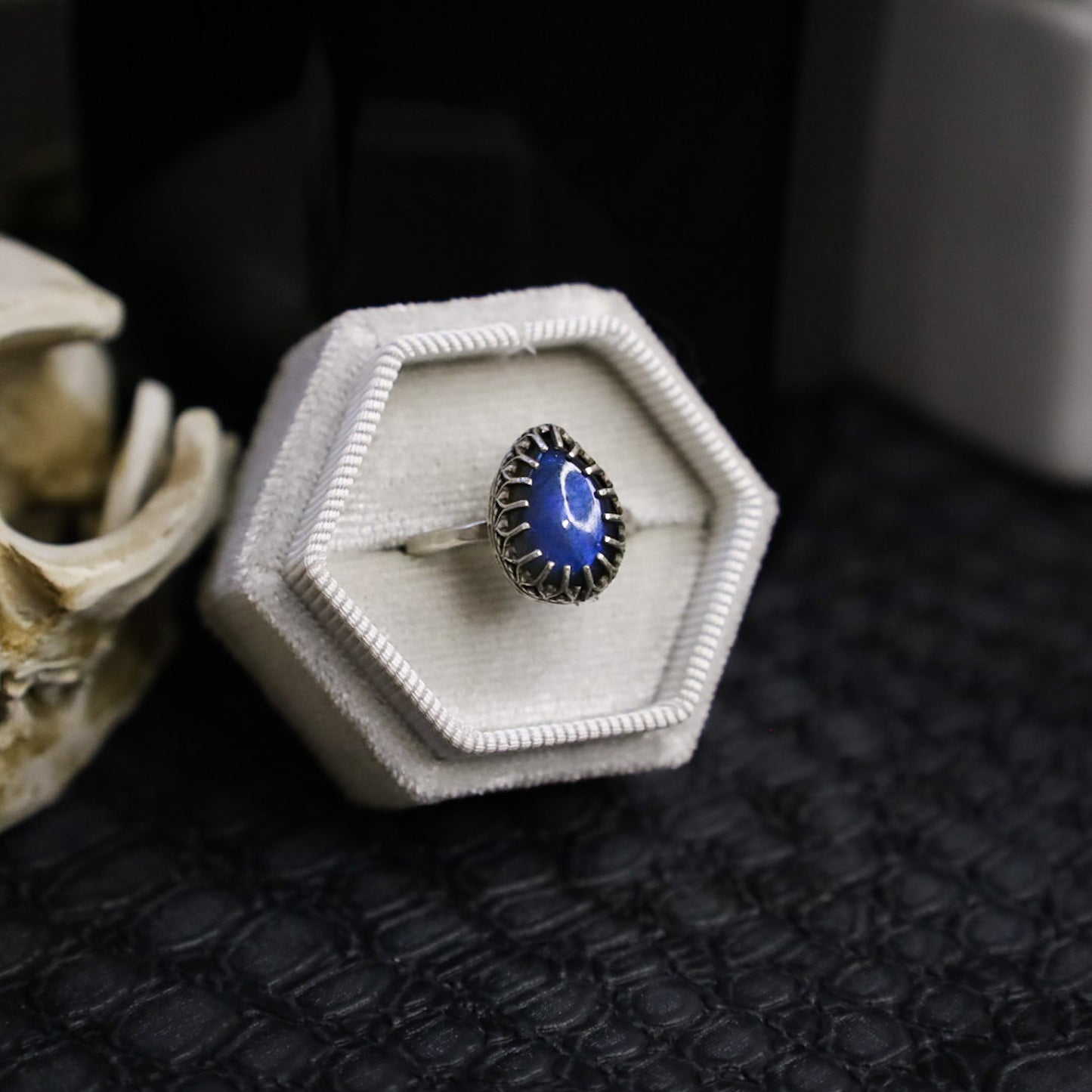 CRYPT RING (MTO)