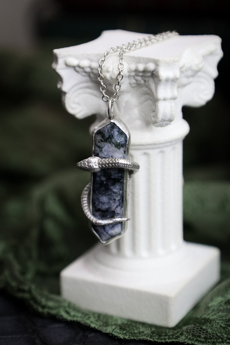 VENOM'S GRASP NECKLACE (MTO)