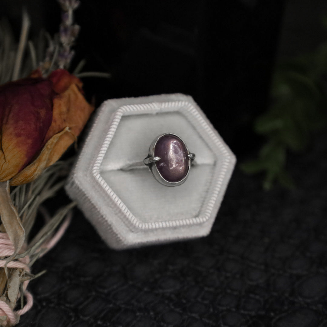 GEM LEPIDOLITE RING (SIZE U 1/2)