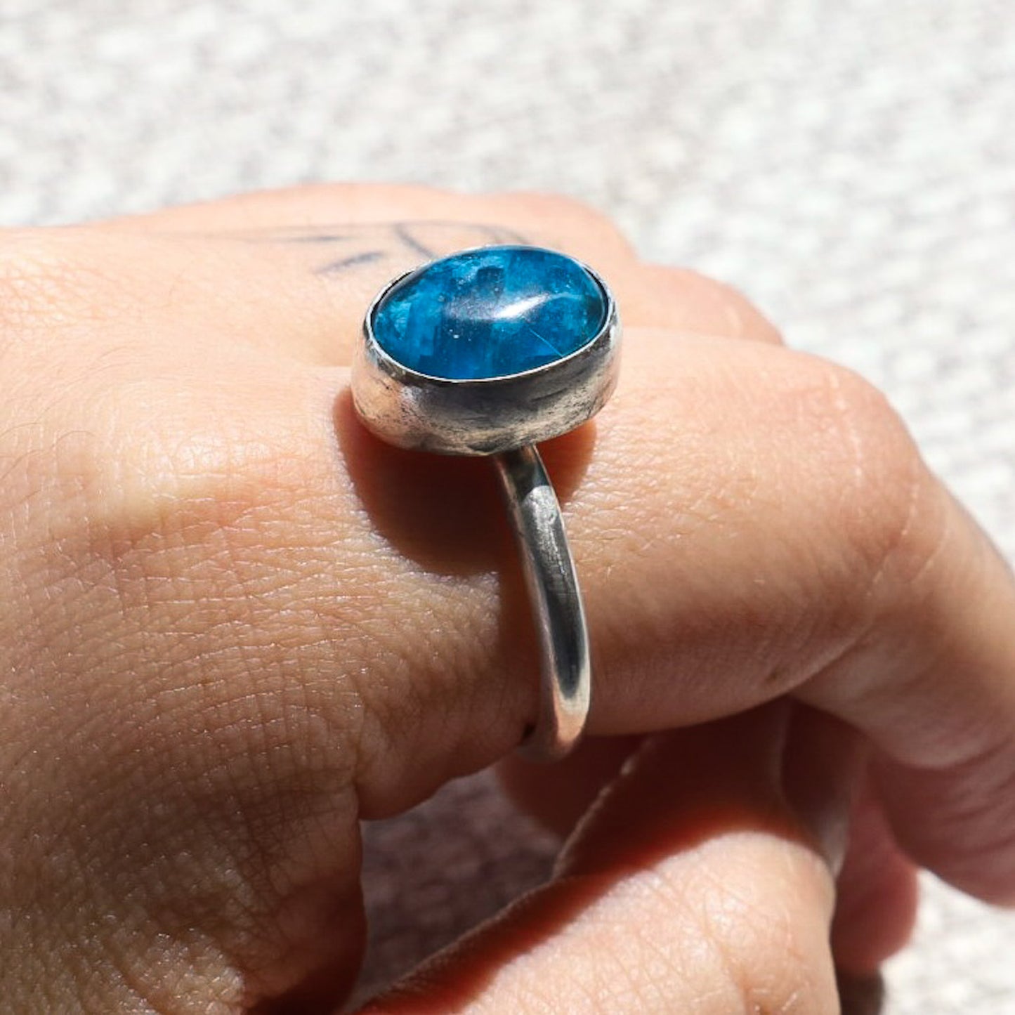 APATITE RING (SIZE X)