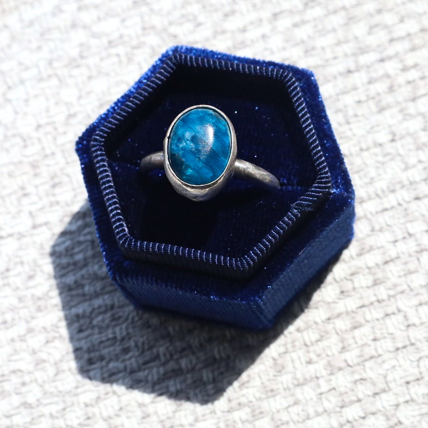 APATITE RING (SIZE X)