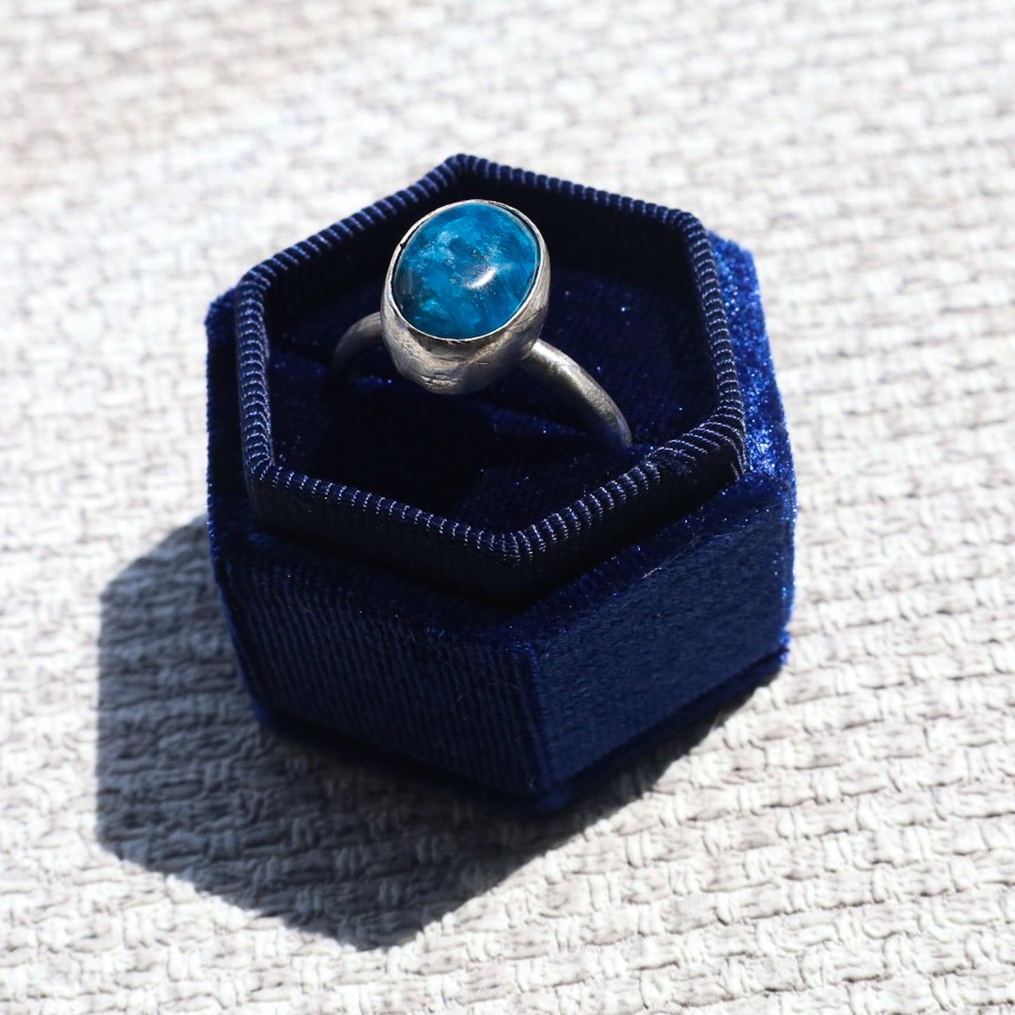 APATITE RING (SIZE X)