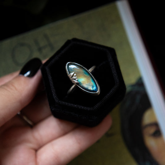 BLOOM - LABRADORITE RING (R 3/4)