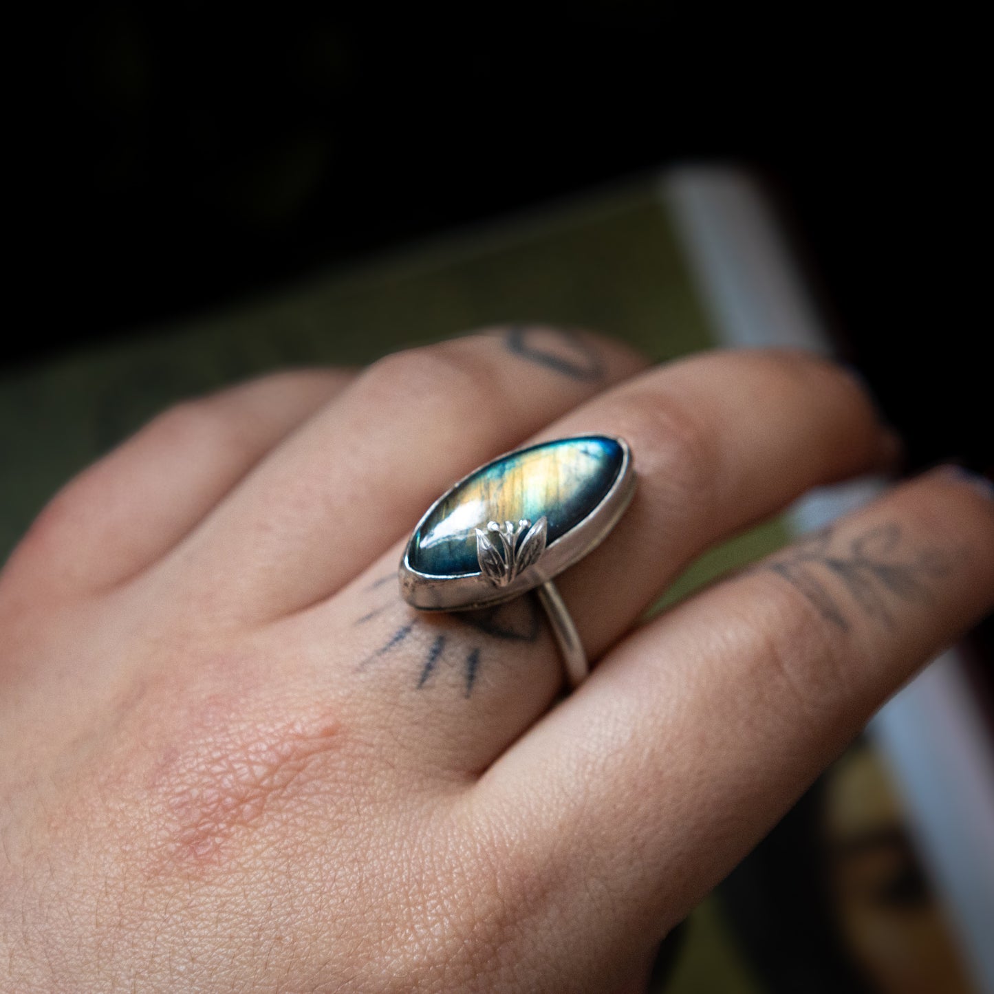 BLOOM - LABRADORITE RING (R 3/4)