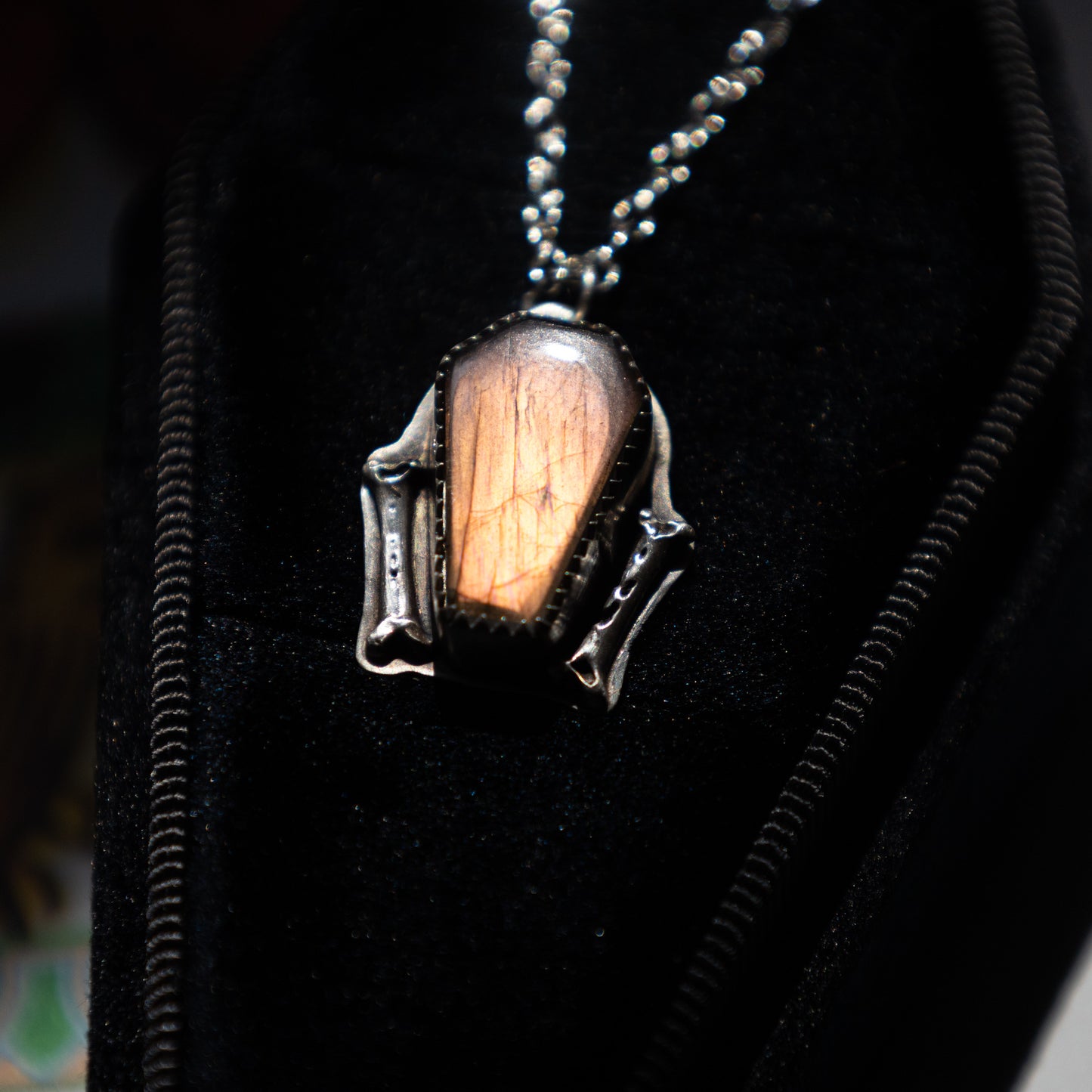 CATACOMB NECKLACE (LABRADORITE MTO)