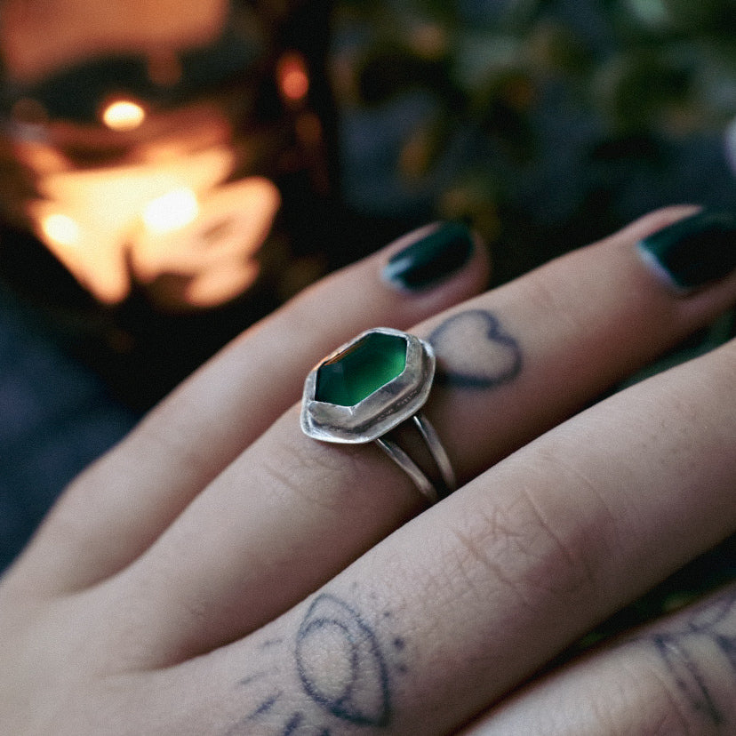 CLOVER RING (GREEN ONYX - MTO)