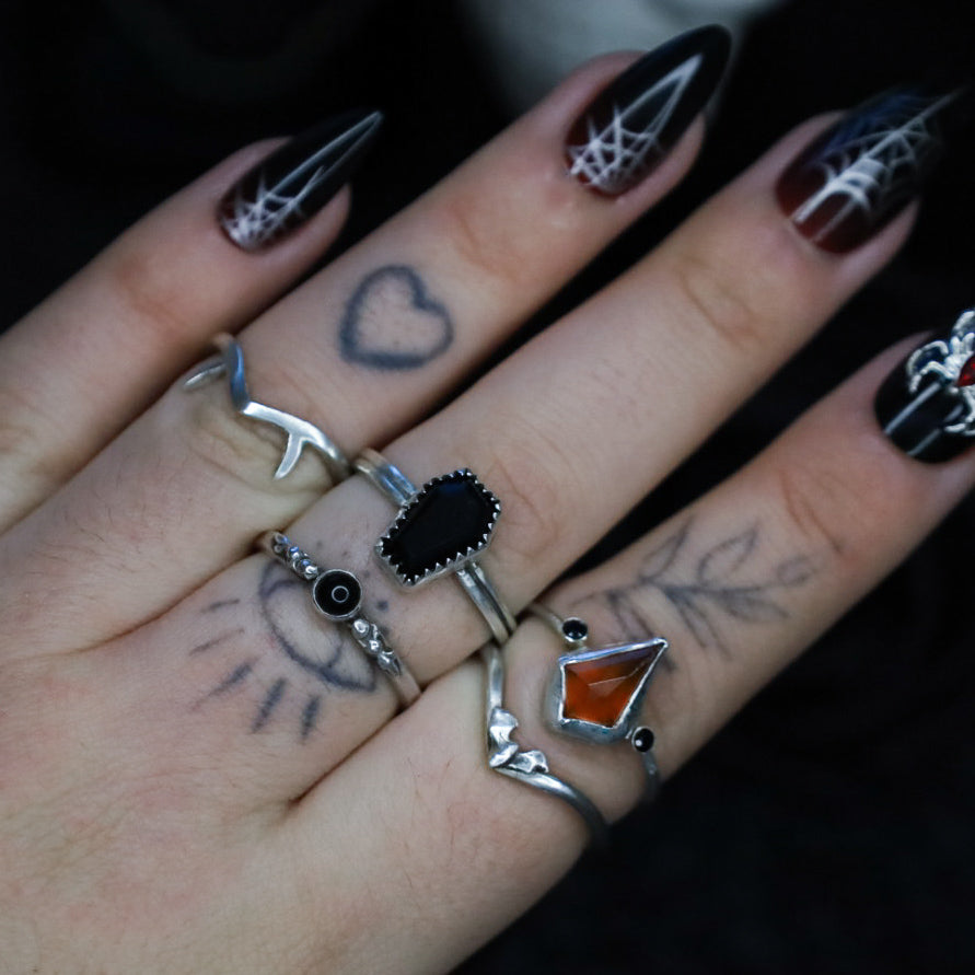 RAVEN RING (MTO)