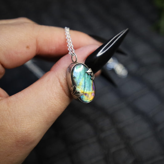 LABRADORITE NECKLACE (RTS)